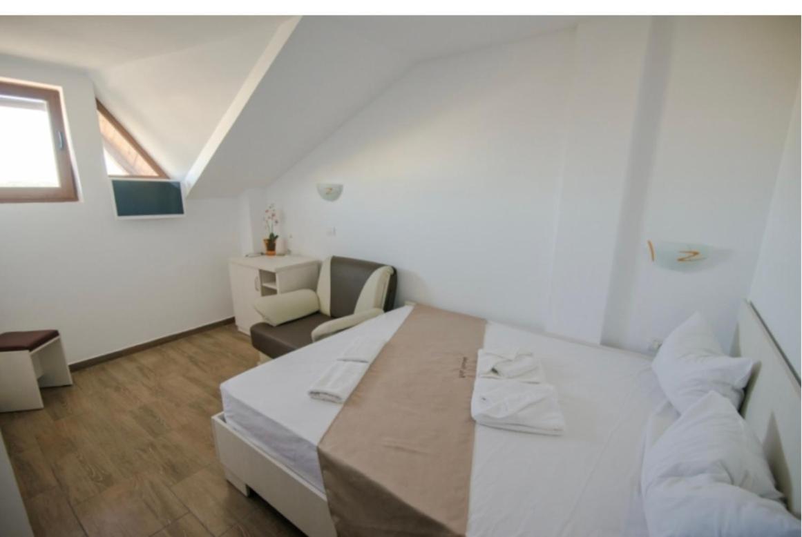 Complex Turistic Perla Venusului Hotel Екстериор снимка
